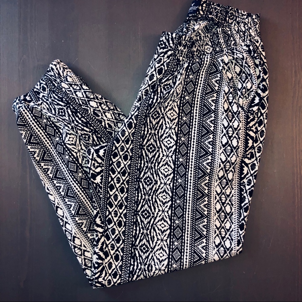 American Eagle Jogger Pants